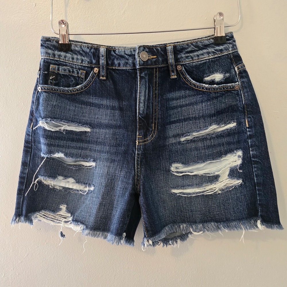 KanCan Jean Shorts Sz Small. 3.5" Inseam 11" Rise
